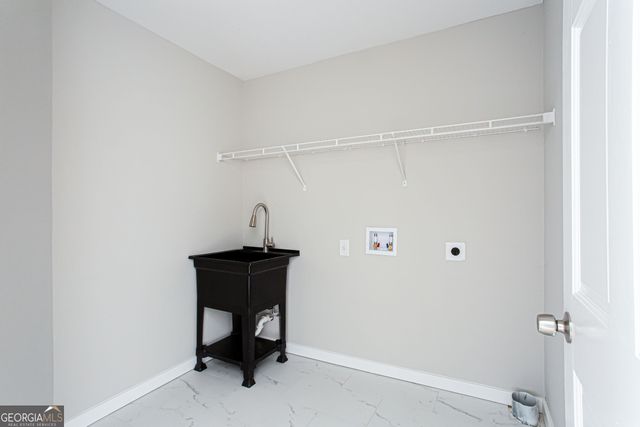 1055 Windridge Drive, Loganville, GA 30052