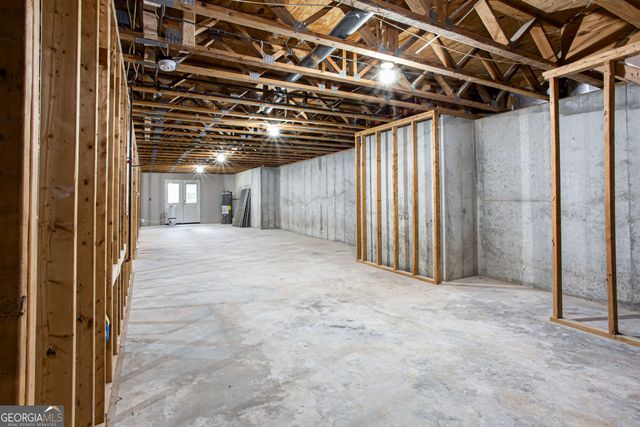 1055 Windridge Drive, Loganville, GA 30052