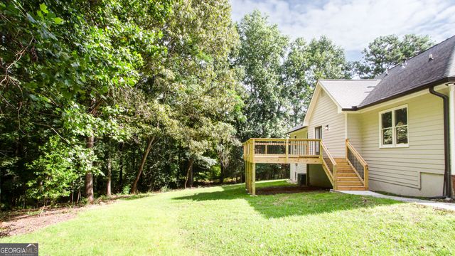 1055 Windridge Drive, Loganville, GA 30052