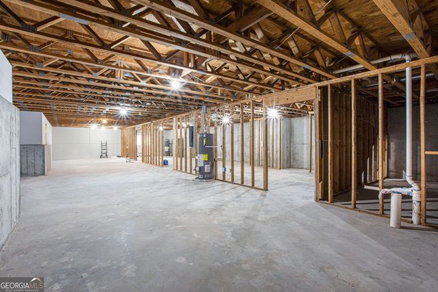 1055 Windridge Drive, Loganville, GA 30052