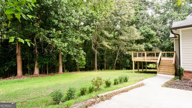 1055 Windridge Drive, Loganville, GA 30052