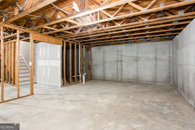 1055 Windridge Drive, Loganville, GA 30052