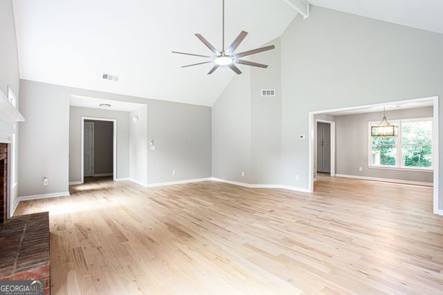 1055 Windridge Drive, Loganville, GA 30052