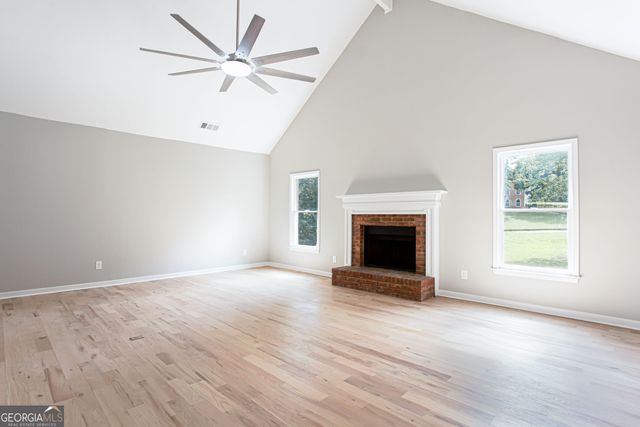 1055 Windridge Drive, Loganville, GA 30052