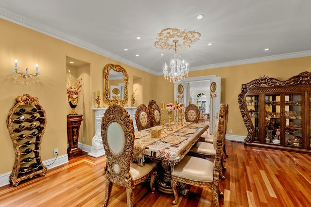 5021 Jardin Ln, Carmichael, CA 95608