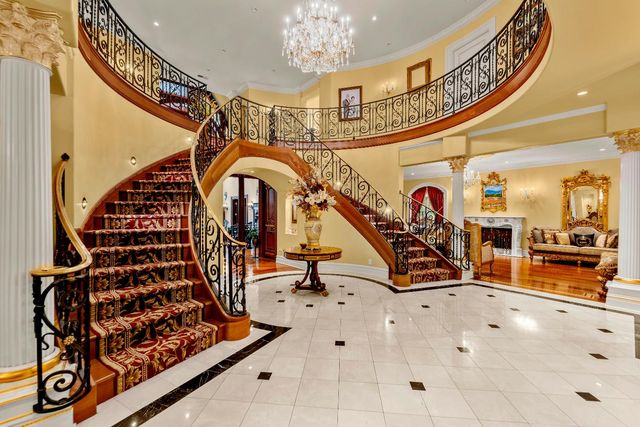 5021 Jardin Ln, Carmichael, CA 95608