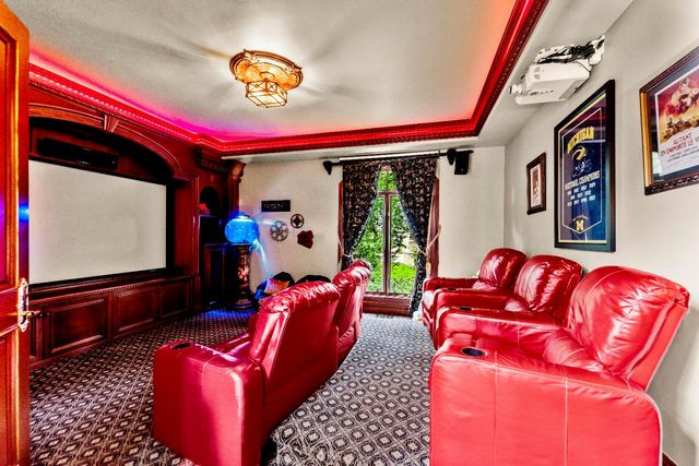 5021 Jardin Ln, Carmichael, CA 95608