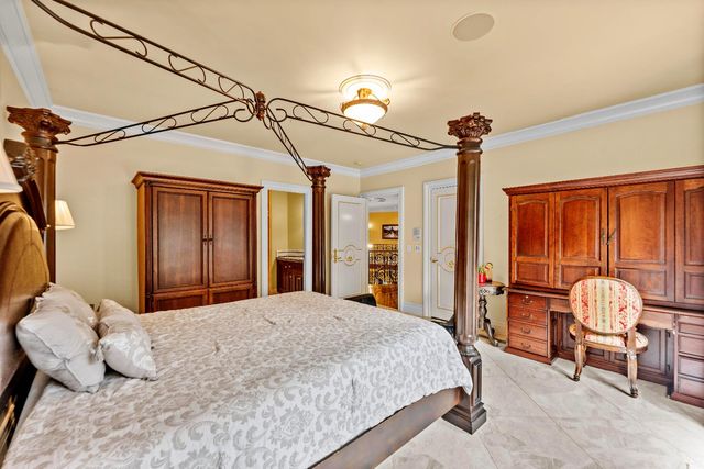 5021 Jardin Ln, Carmichael, CA 95608