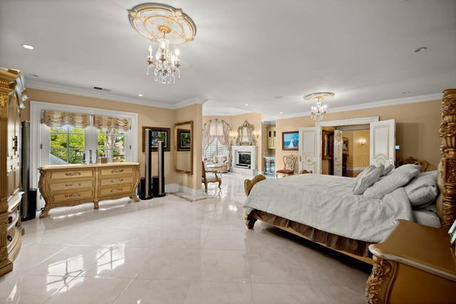 5021 Jardin Ln, Carmichael, CA 95608