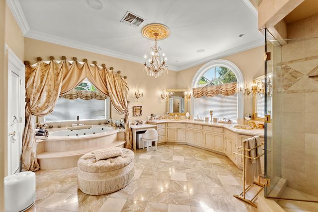 5021 Jardin Ln, Carmichael, CA 95608