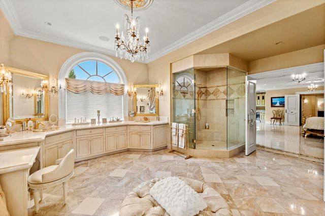 5021 Jardin Ln, Carmichael, CA 95608