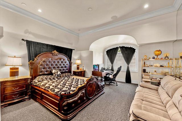 5021 Jardin Ln, Carmichael, CA 95608