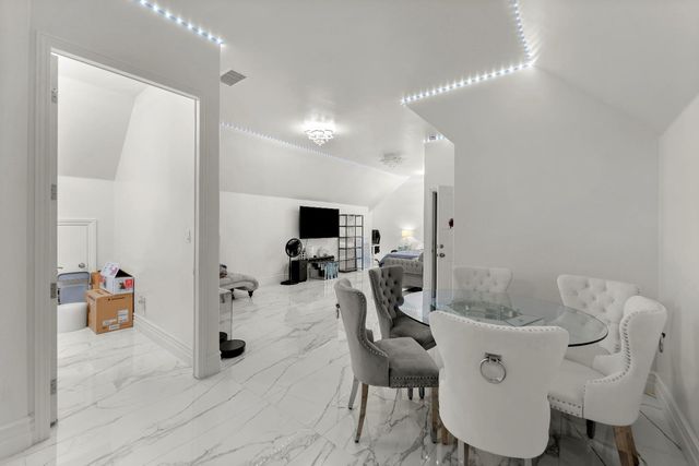 5021 Jardin Ln, Carmichael, CA 95608