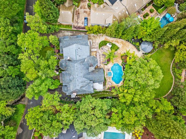 5021 Jardin Ln, Carmichael, CA 95608