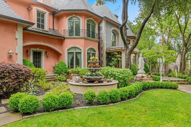 5021 Jardin Ln, Carmichael, CA 95608