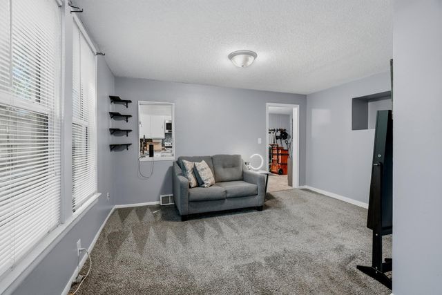 53 Dale Street N, Saint Paul, MN 55102
