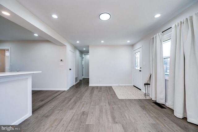 6 CIRCLE DR, Reading, PA 19606