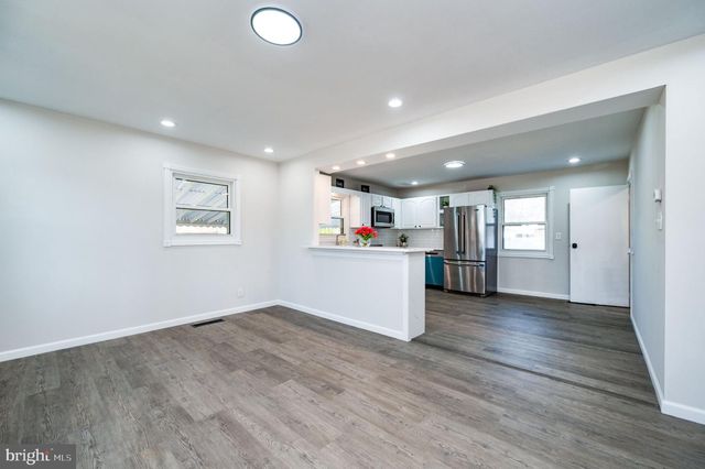 6 CIRCLE DR, Reading, PA 19606