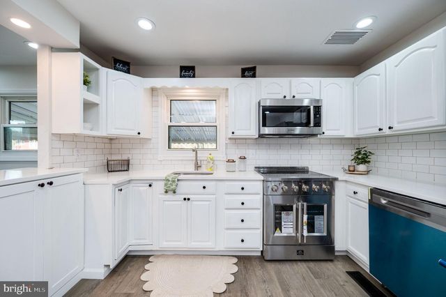 6 CIRCLE DR, Reading, PA 19606