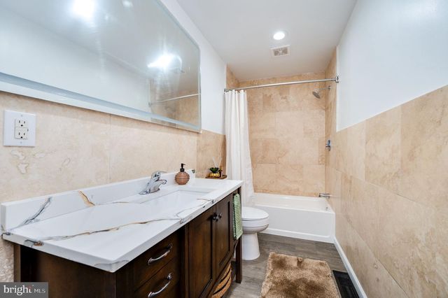 6 CIRCLE DR, Reading, PA 19606