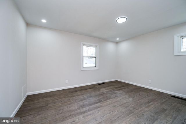 6 CIRCLE DR, Reading, PA 19606