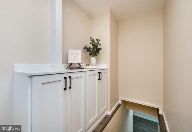 6 CIRCLE DR, Reading, PA 19606