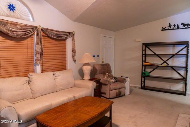 30660 S VAGABOND Trail, Congress, AZ 85332