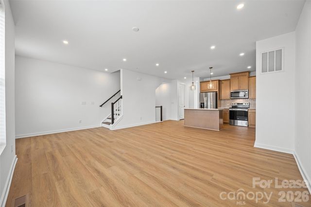 7216 Westrow Avenue, Charlotte, NC 28278