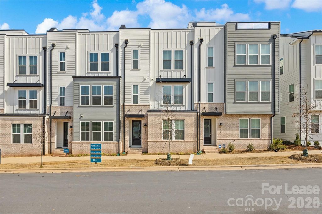 7216 Westrow Avenue, Charlotte, NC 28278