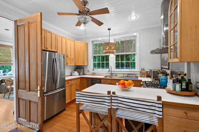 241 Washington Street, Bay Saint Louis, MS 39520