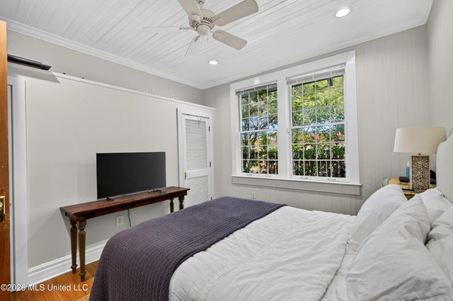 241 Washington Street, Bay Saint Louis, MS 39520
