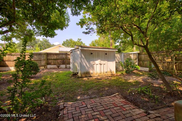 241 Washington Street, Bay Saint Louis, MS 39520