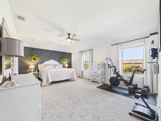 11020 33rd Avenue N, Texas City, TX 77591