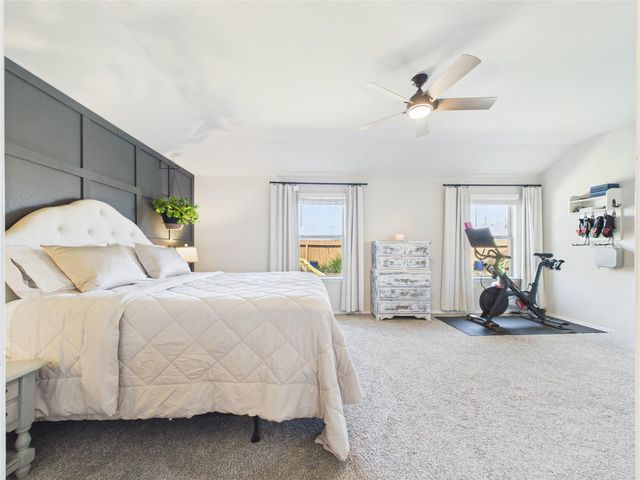 11020 33rd Avenue N, Texas City, TX 77591