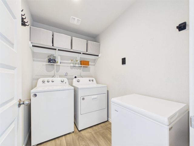 11020 33rd Avenue N, Texas City, TX 77591