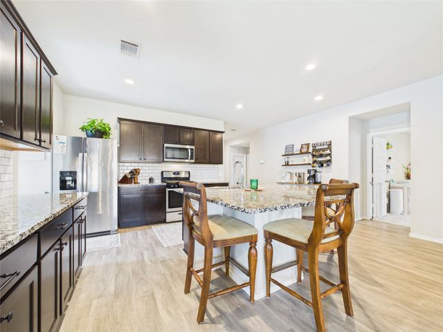 11020 33rd Avenue N, Texas City, TX 77591