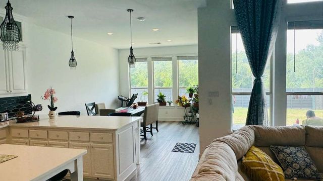 404 Sunnyridge Lane, Little Elm, TX 76227