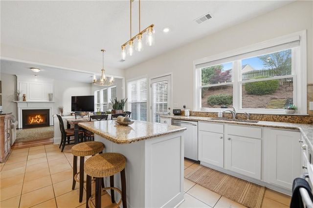 2135 Sugar Maple Lane NW, Acworth, GA 30101