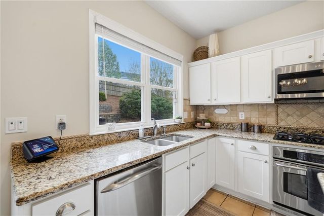 2135 Sugar Maple Lane NW, Acworth, GA 30101