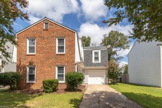 4808 Firth LN, Virginia Beach, VA 23464