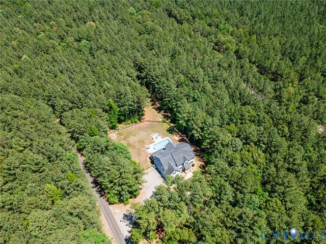 9101 Beaver Bridge Rd, Moseley, VA 23120