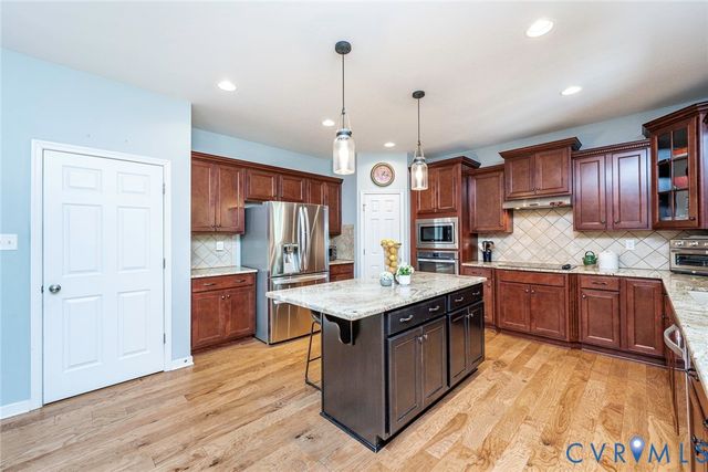 9101 Beaver Bridge Rd, Moseley, VA 23120
