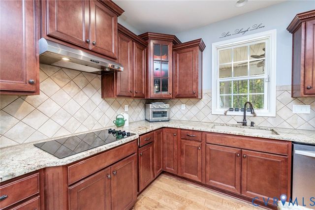 9101 Beaver Bridge Rd, Moseley, VA 23120