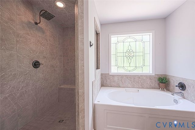 9101 Beaver Bridge Rd, Moseley, VA 23120