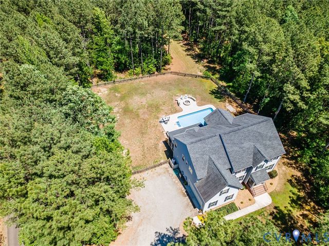 9101 Beaver Bridge Rd, Moseley, VA 23120
