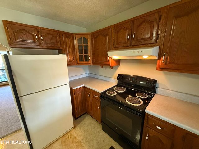 144 Atkins Rd, Madisonville, TN 37354