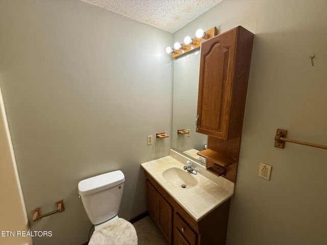 144 Atkins Rd, Madisonville, TN 37354