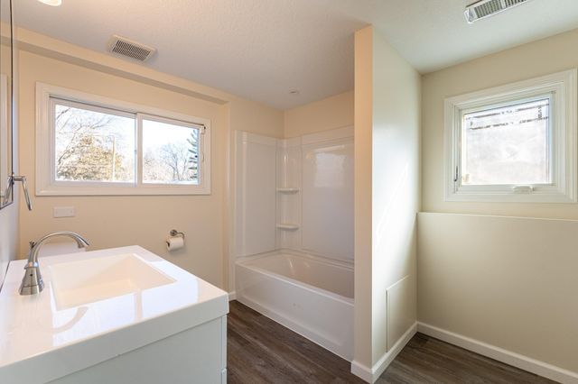 11660 Lehigh Avenue S, Hastings, MN 55033