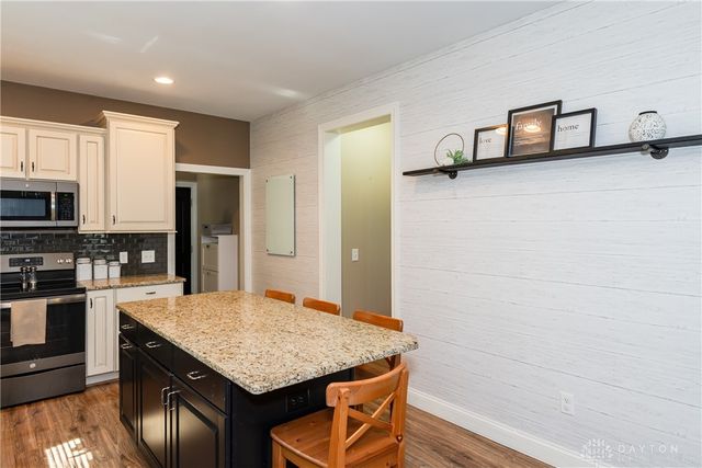 55 Hickory Pointe Drive, Germantown, OH 45327