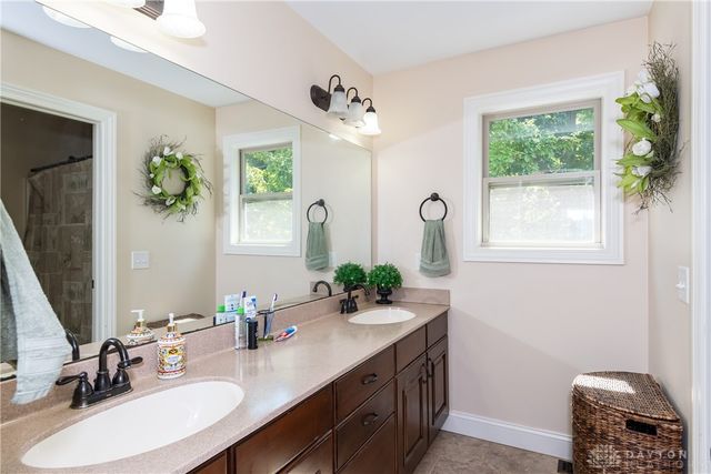 55 Hickory Pointe Drive, Germantown, OH 45327